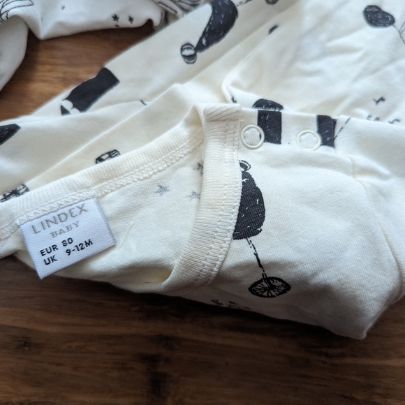 2pc Lindex baby girl onesies - Picture 6 of 6